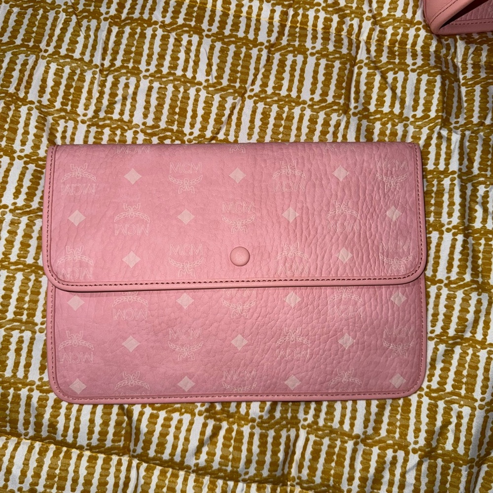 MCM Large Munchen Visetos Tote - Picture 3 of 3
